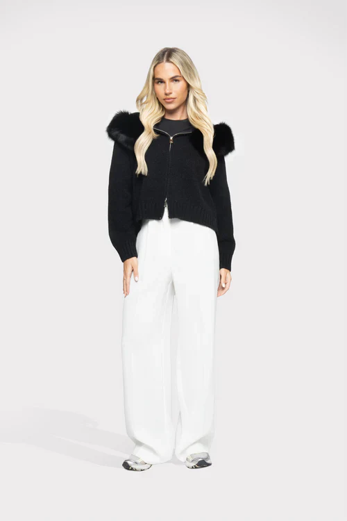 GIULIANA™ | DIE ZIP-UP STRICKJACKE MIT FELLKAPUZE